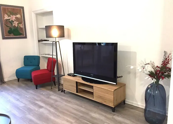 Port De Apartment Nizza